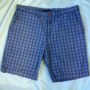 Tommy Hilfiger Men’s Blue Plaid Shorts Size 38